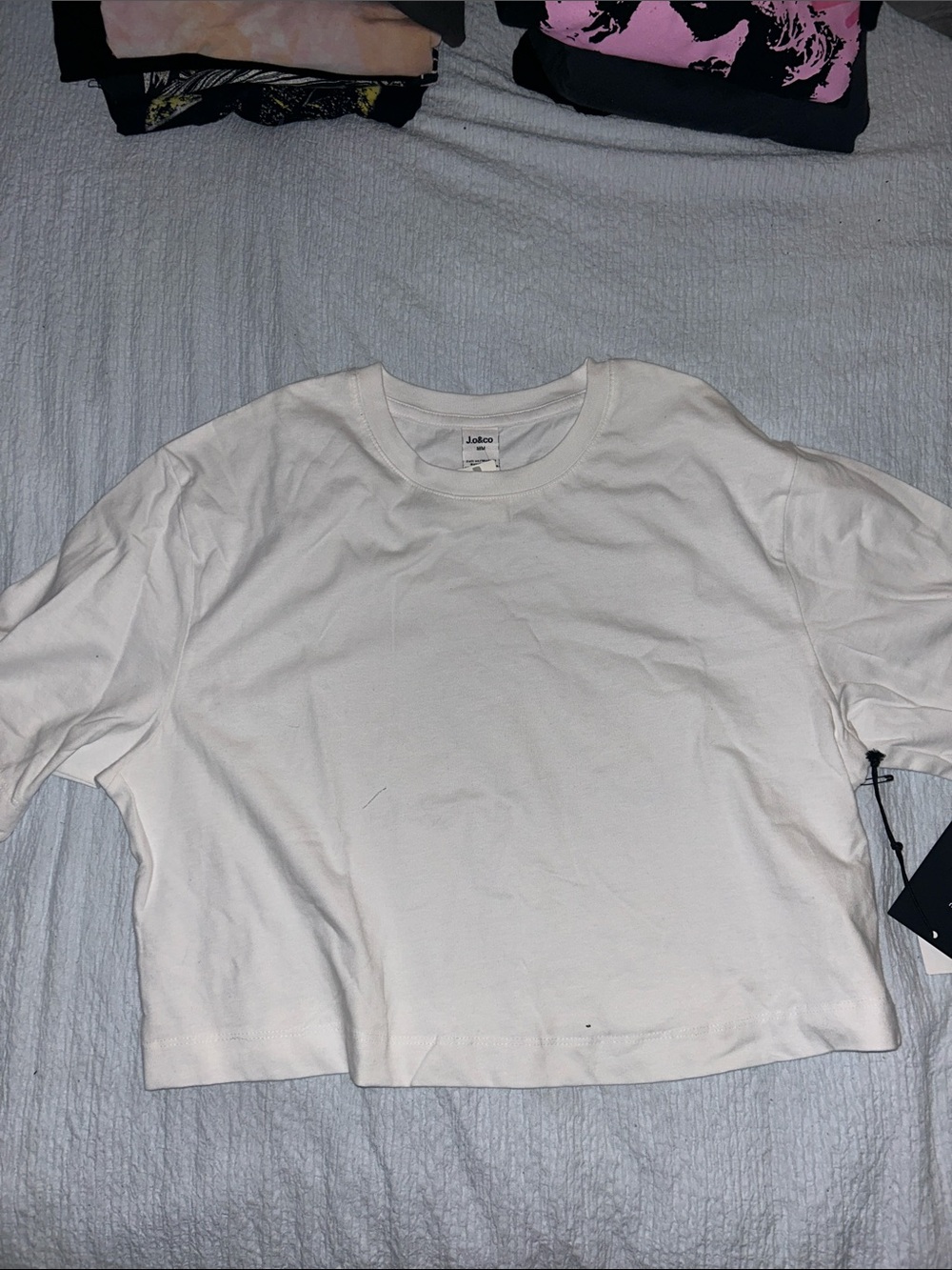 White Short Sleeve Crop Tee